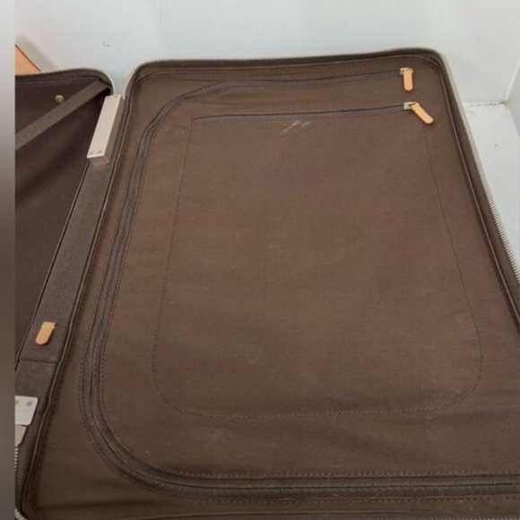 Louis Vuitton Horizon 50 Luggage - Picture 6 of 13